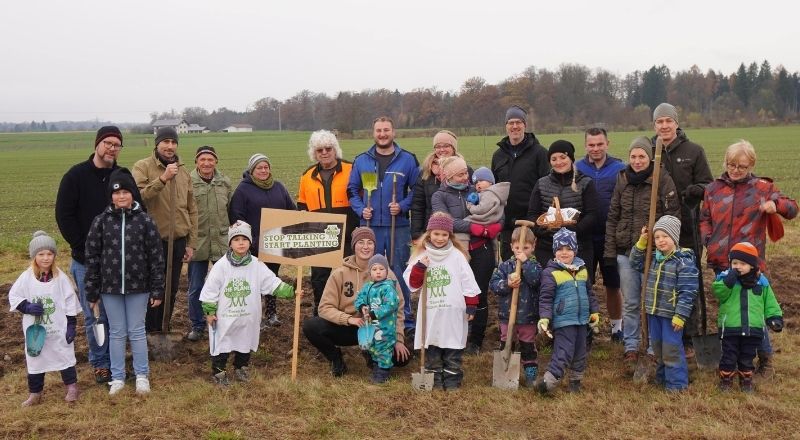 Featured image for “Pflanzaktionen bringen Menschen zusammen und stärken die Artenvielfalt”