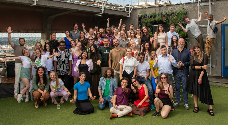 Featured image for “Global Roots, Local Resilience: konference, která přetavila inspiraci ve společnou akci”